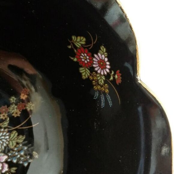 CHINESE Decorative PORCELAIN BOWL w/Black Glaze And Gold Motifs Signed - Picture 4 of 11